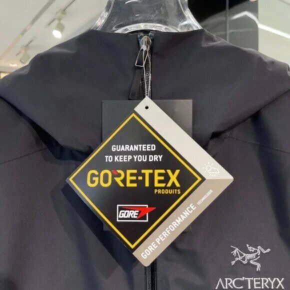 Arc’teryx Beta Series Beta LT Hooded Hardshell Jacket - Picture 5 of 8